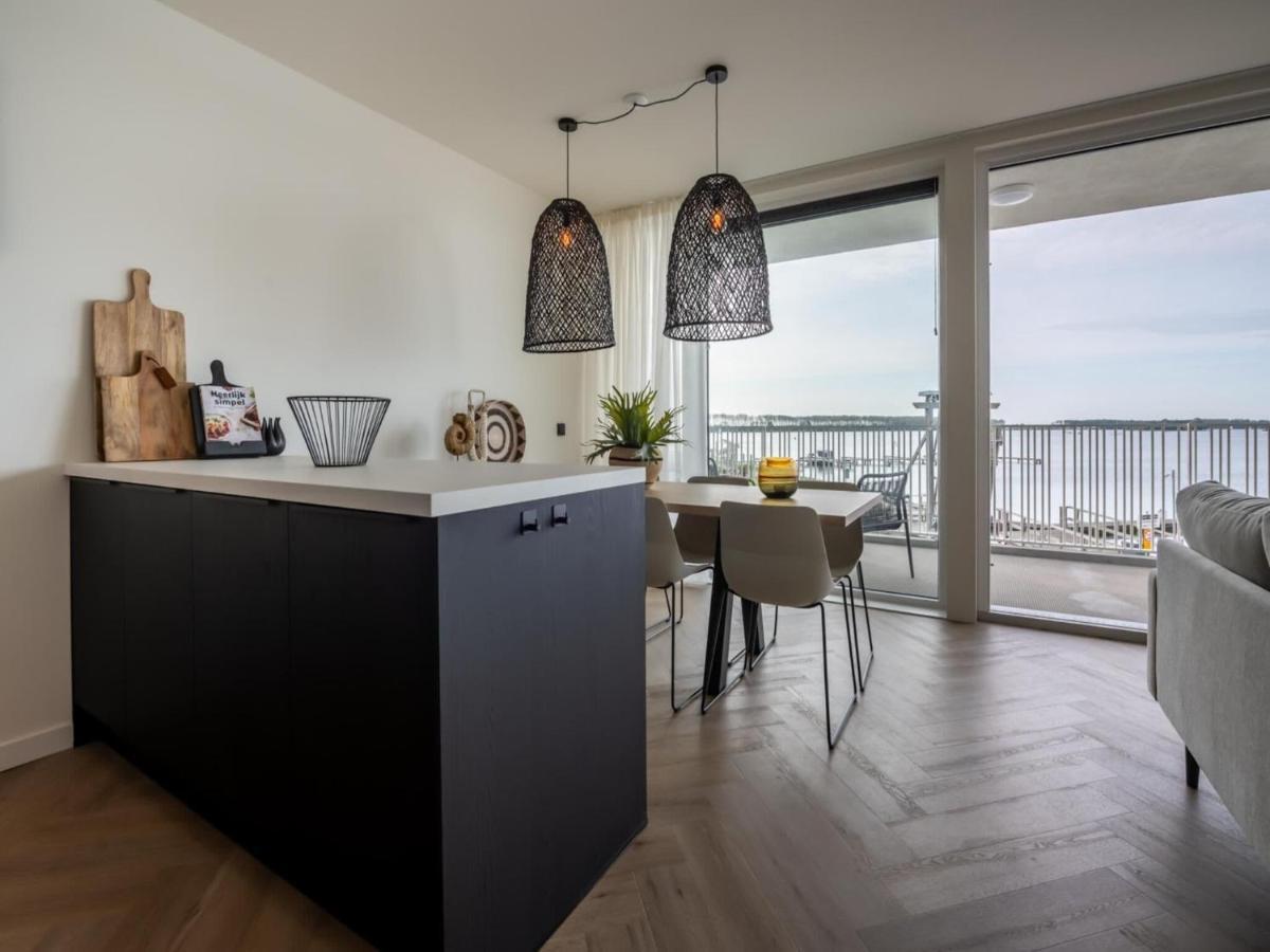 Spacious Waterfront